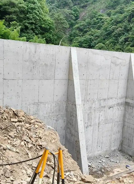德州陵县重力式挡土墙